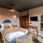 Tyndall's Park - Your Appartement *