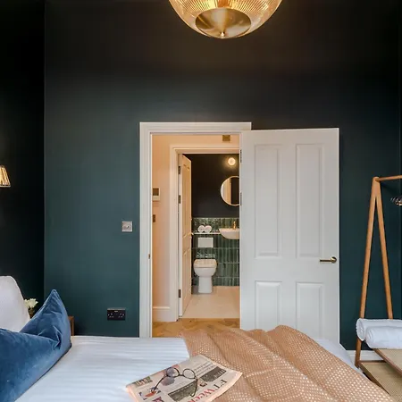 Tyndall's Park - Your Apartment