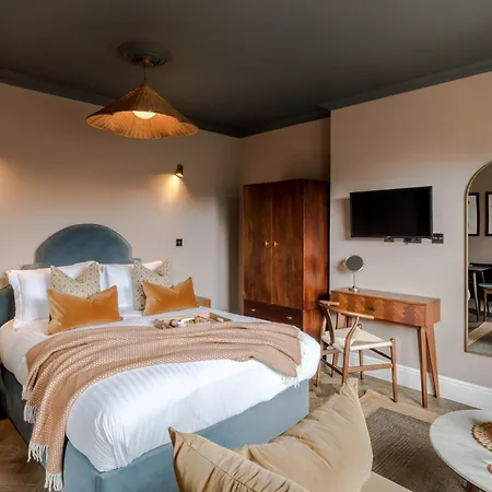 Tyndall's Park - Your Apartment *