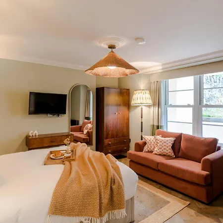 Tyndall's Park - Your Apartment