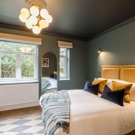 Tyndall's Park - Your *