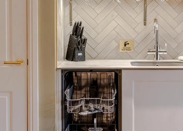 Tyndall's Park - Your * ブリストル