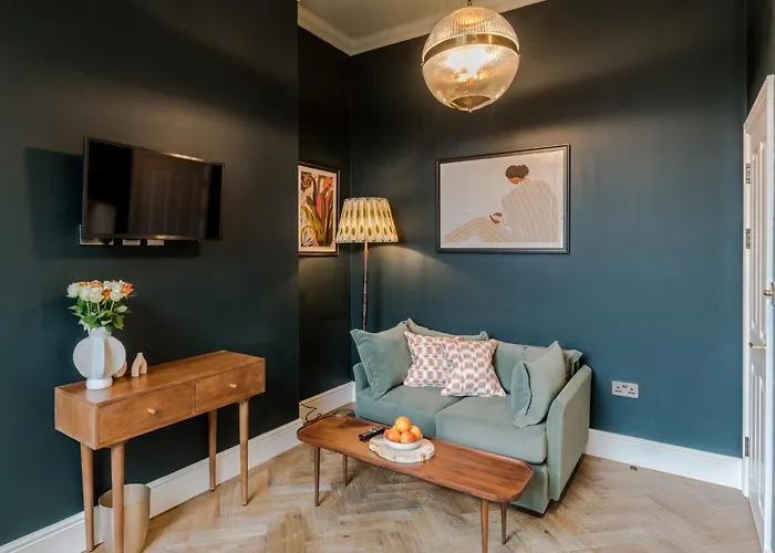 Apartment Tyndall's Park - Your