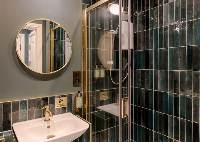 Tyndall's Park - Your Апартаменти