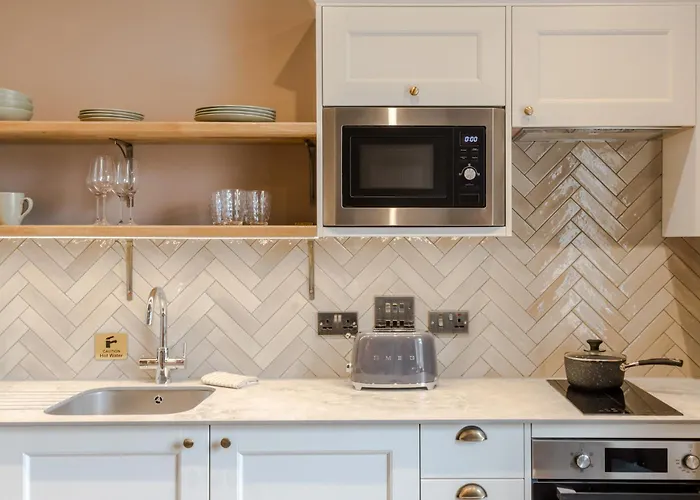 Tyndall's Park - Your ブリストル