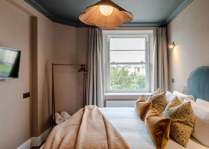 Tyndall's Park - Your * Бристоль