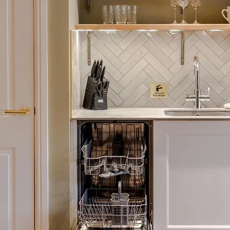 Tyndall's Park - Your * Бристоль