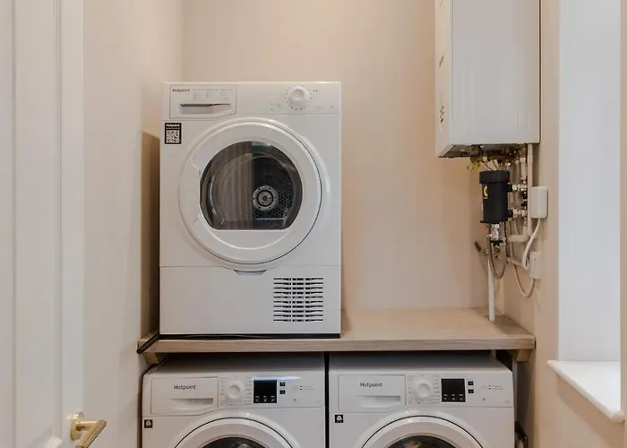 Tyndall's Park - Your Apartmán *